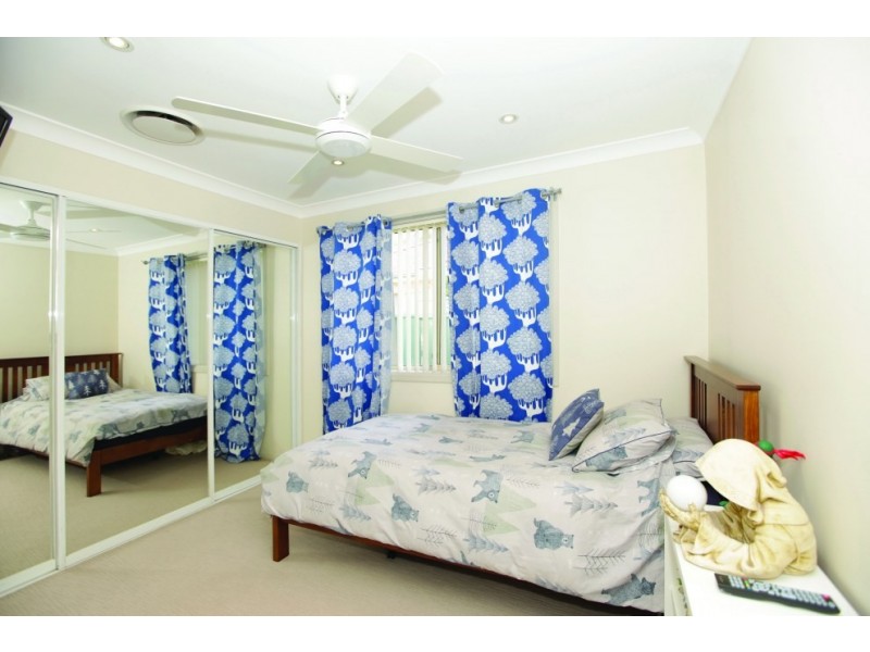 13/879 Henry Lawson Drive, Picnic Point NSW 2213