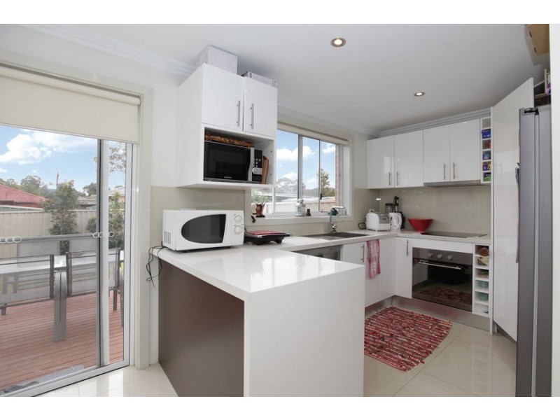 10 Blanc Avenue, East Hills NSW 2213