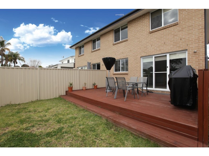 10 Blanc Avenue, East Hills NSW 2213