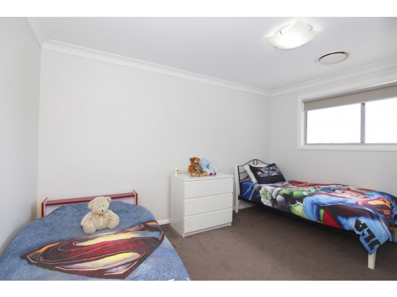 5 Cheatle Street, East Hills NSW 2213