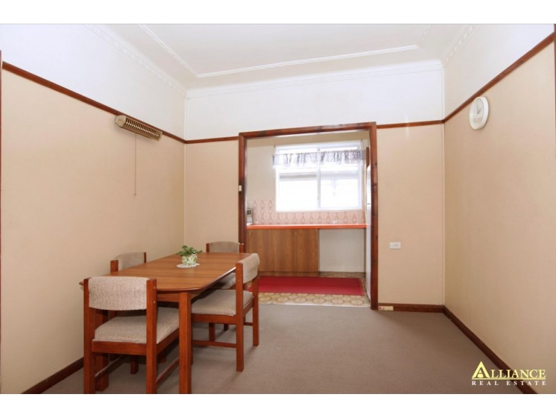 33 McGirr Street, Padstow NSW 2211