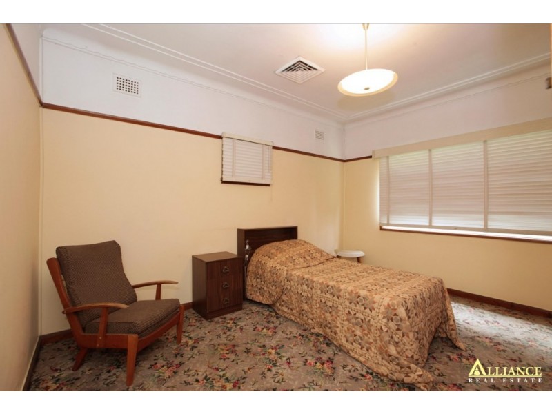 33 McGirr Street, Padstow NSW 2211