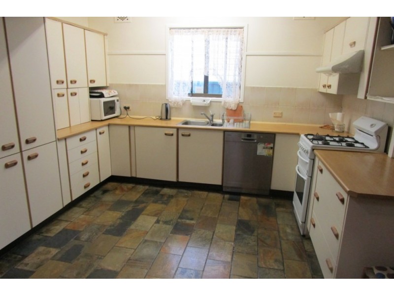 29 Lehn Road, East Hills NSW 2213