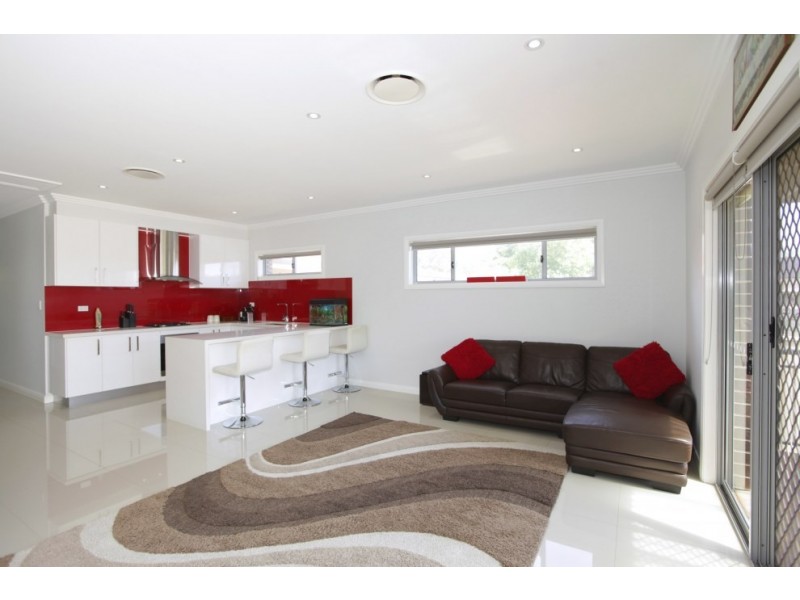 5 Cheatle Street, East Hills NSW 2213