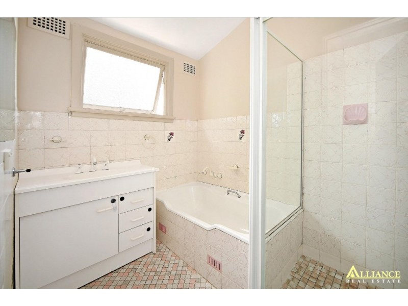 4/9 Wilberforce Road, Revesby NSW 2212