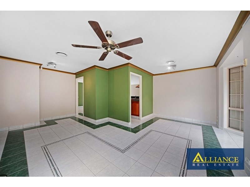 17 Keneally Way, Casula NSW 2170