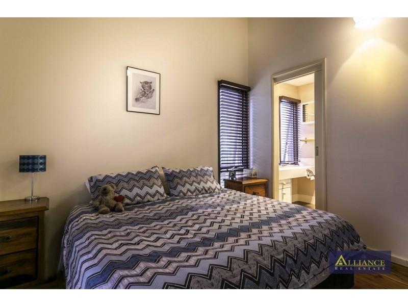 102 Lang Street, Padstow NSW 2211