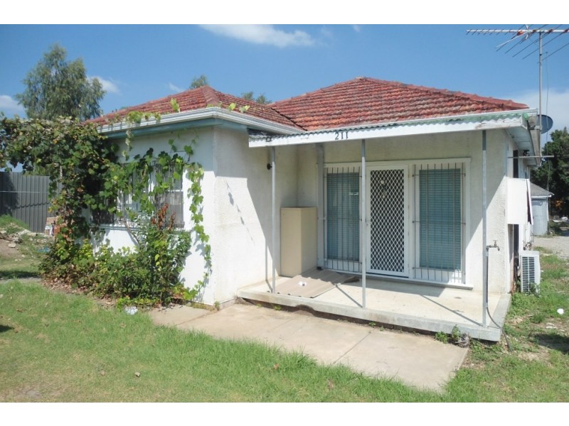 211 Beaconsfield Street, Milperra NSW 2214
