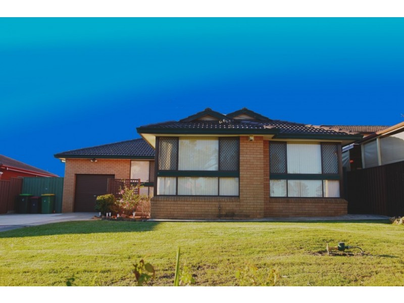 9 Lone Pine Avenue, Milperra NSW 2214