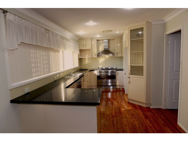 9 Lone Pine Avenue, Milperra NSW 2214