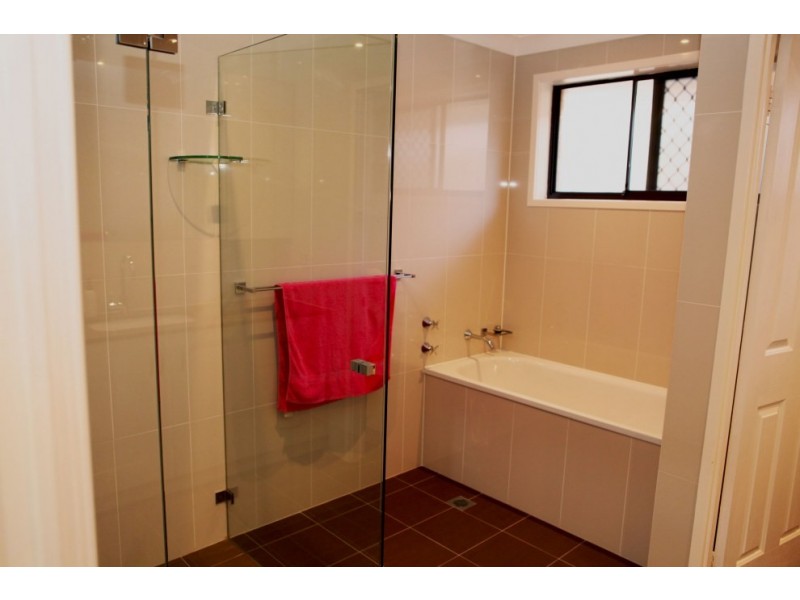 9 Lone Pine Avenue, Milperra NSW 2214