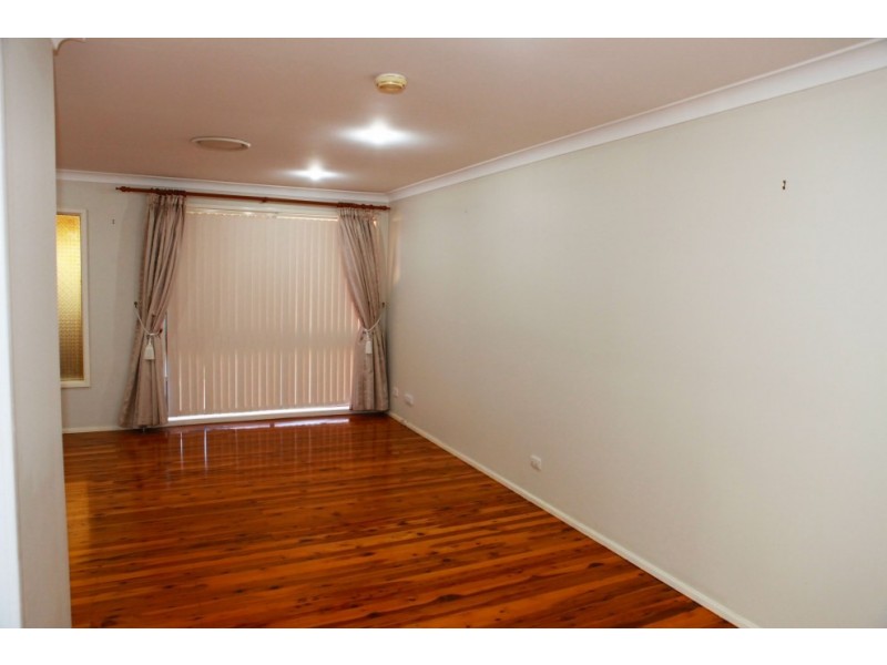 9 Lone Pine Avenue, Milperra NSW 2214