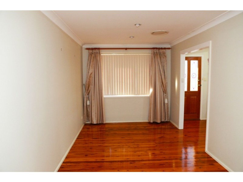 9 Lone Pine Avenue, Milperra NSW 2214