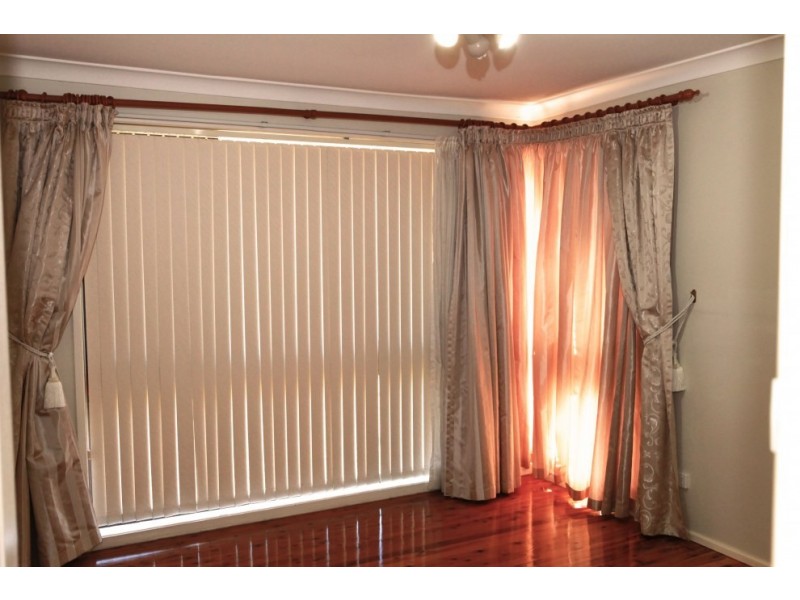 9 Lone Pine Avenue, Milperra NSW 2214