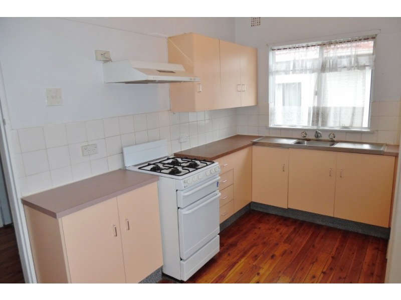 28 Clifford Street, Panania NSW 2213