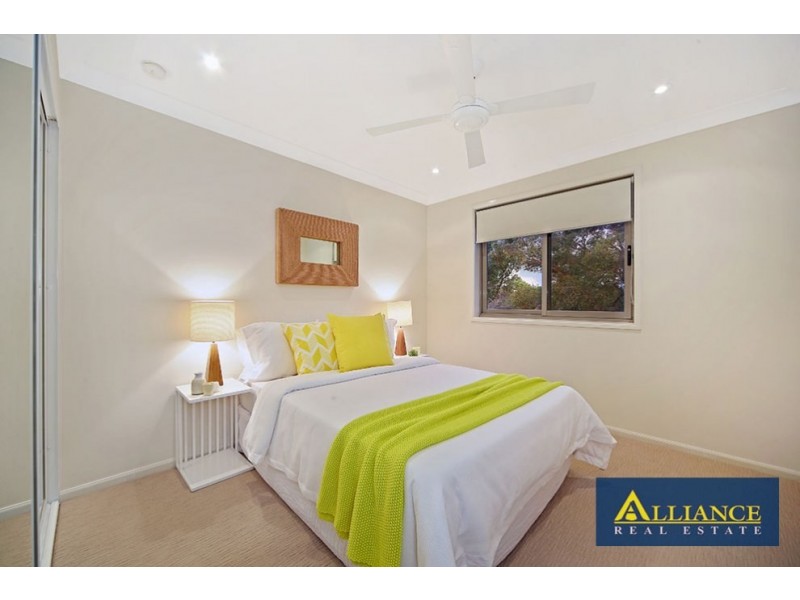 15 Claverdon Avenue, Picnic Point NSW 2213