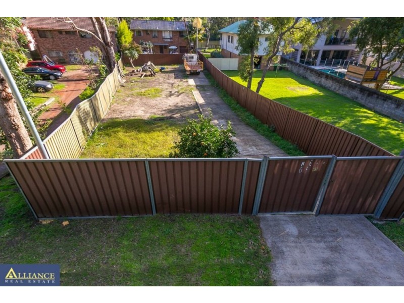 65 Carinya Road, Picnic Point NSW 2213