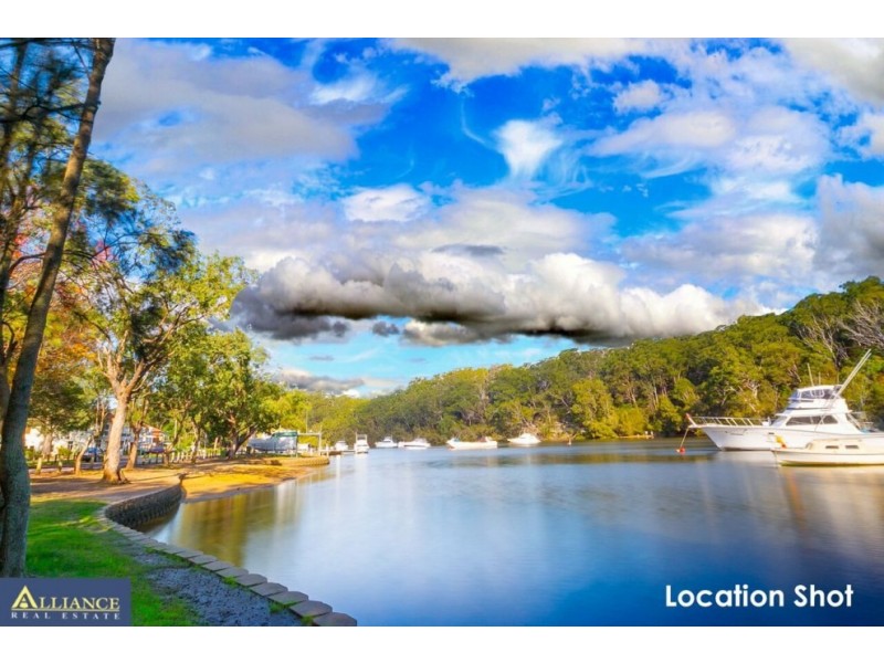 65 Carinya Road, Picnic Point NSW 2213