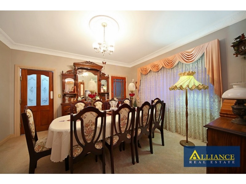 15 Monie Avenue, East Hills NSW 2213