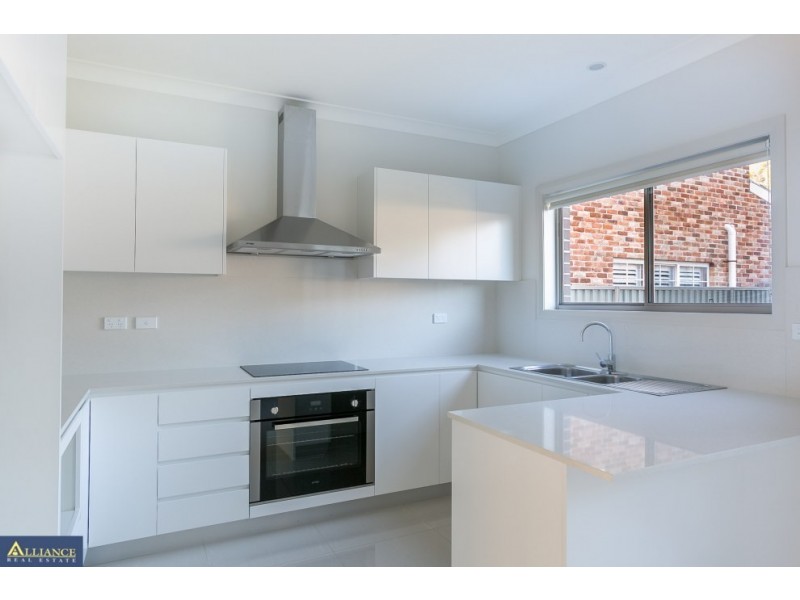 3/107-109 Kennedy Street, Picnic Point NSW 2213