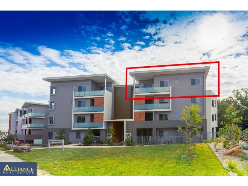 A4.04/2 Rowe Place, Potts Hill NSW 2143