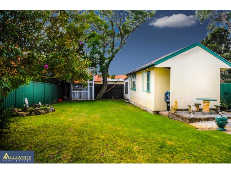 16 Rowland Street, Revesby NSW 2212