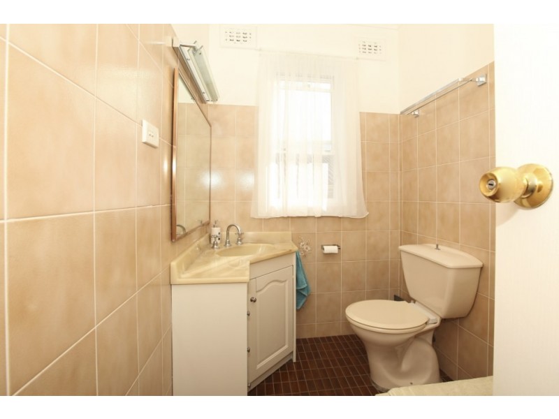 25 Drake Street, Panania NSW 2213