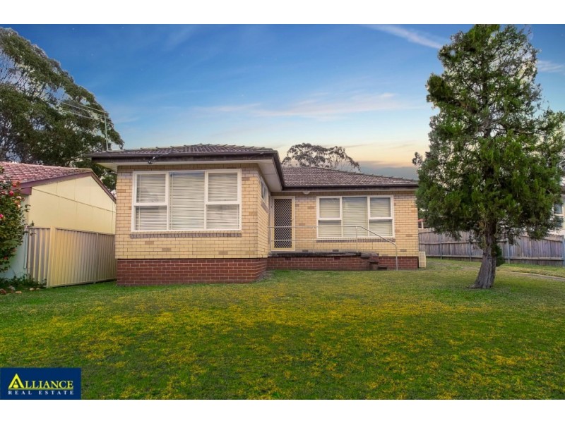 26 Toby Crescent, Panania NSW 2213