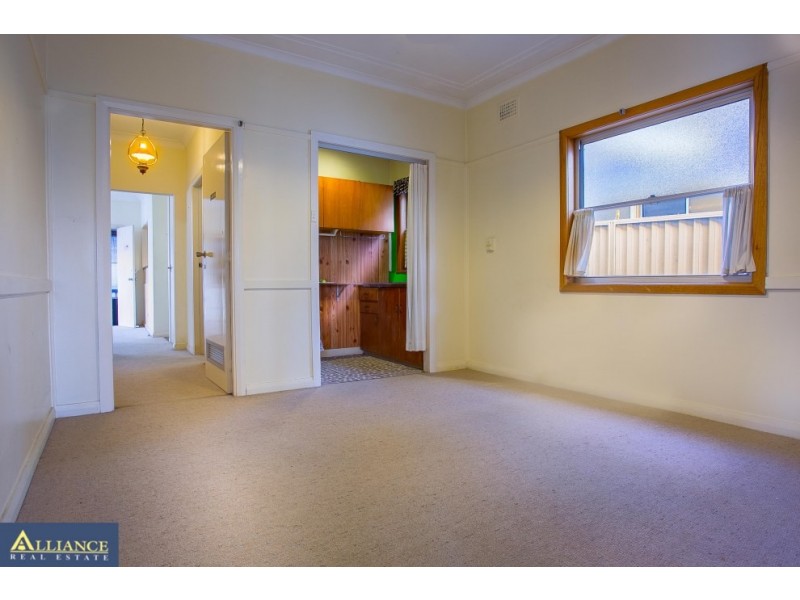 27  Hinemoa Street, Panania NSW 2213