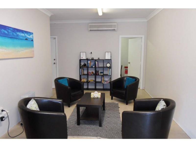 36 Maclaurin Avenue, East Hills NSW 2213