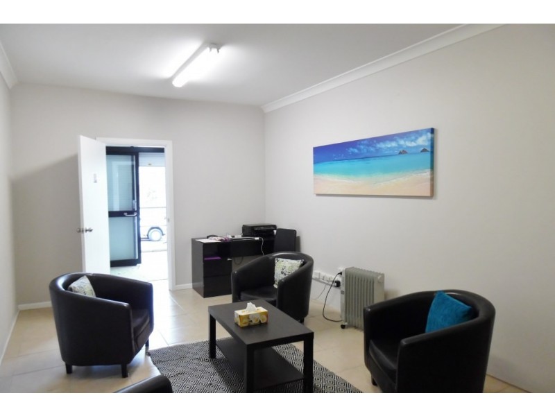 36 Maclaurin Avenue, East Hills NSW 2213