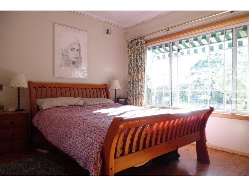 4 Elliott Street, Picnic Point NSW 2213