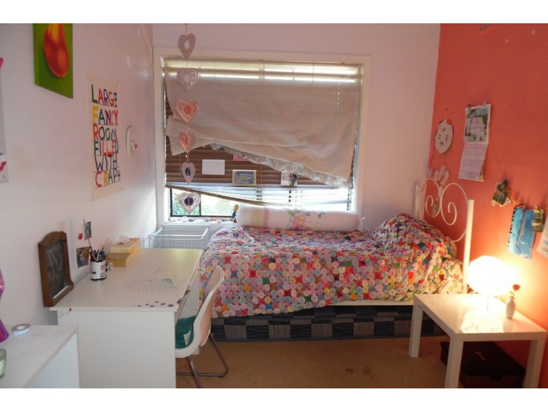 4 Elliott Street, Picnic Point NSW 2213
