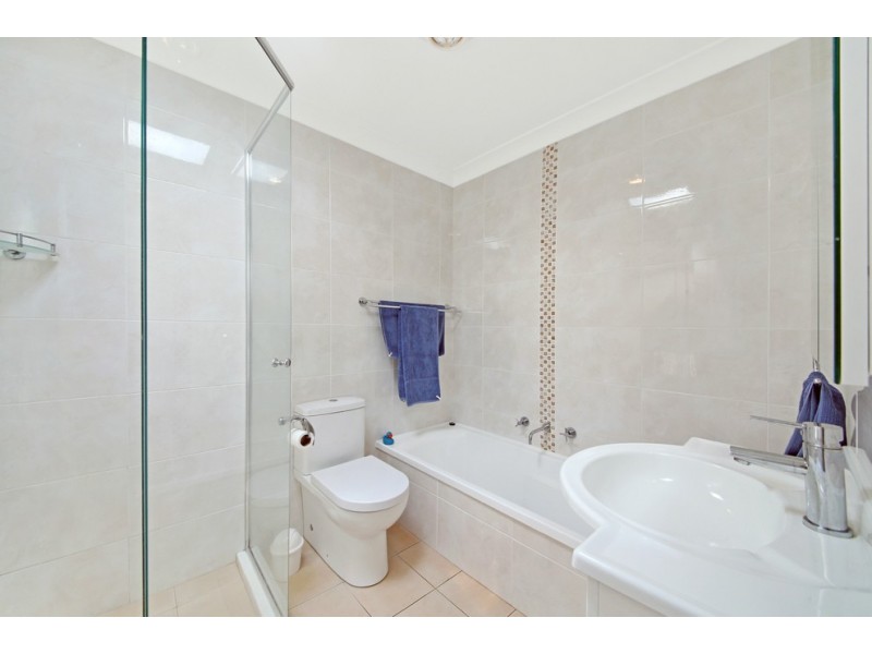 25 Mae Crescent, Panania NSW 2213