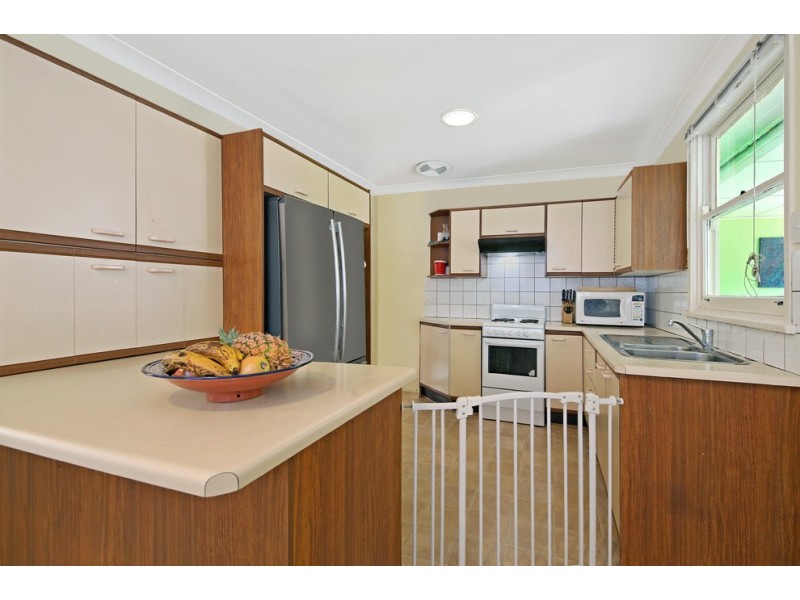 25 Mae Crescent, Panania NSW 2213