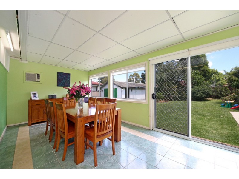 25 Mae Crescent, Panania NSW 2213