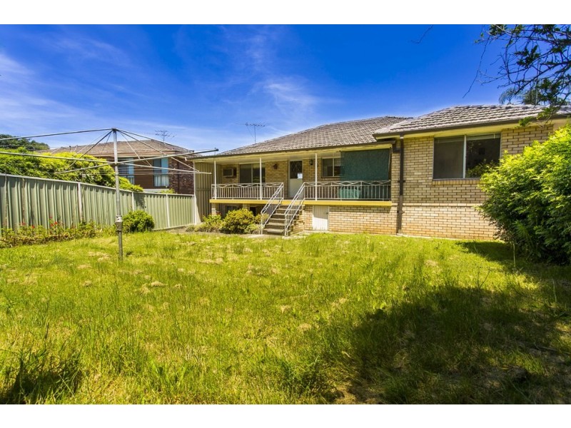 32 Sturt Avenue, Georges Hall NSW 2198