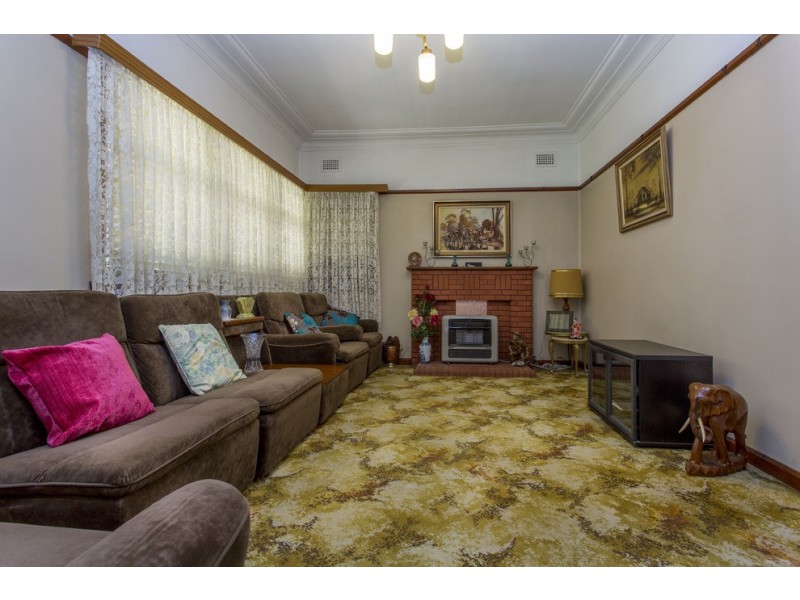 34 Laundess Avenue, Panania NSW 2213