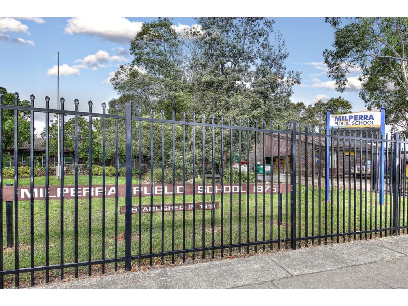 13 Whittle Avenue, Milperra NSW 2214