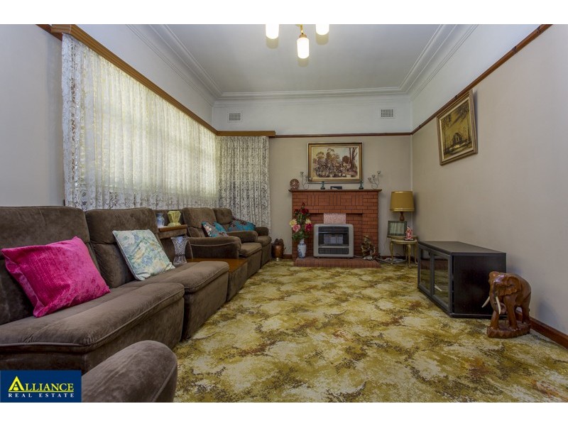 34 Laundess Avenue, Panania NSW 2213