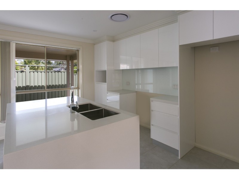 2 /98 Sherwood Street, Revesby NSW 2212
