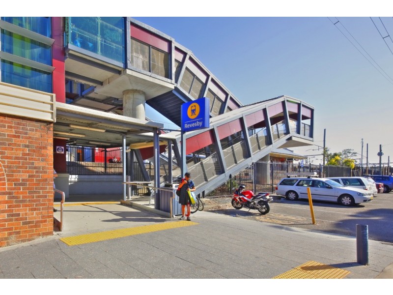 2 /98 Sherwood Street, Revesby NSW 2212