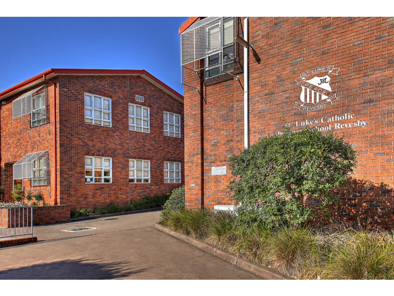2 /98 Sherwood Street, Revesby NSW 2212