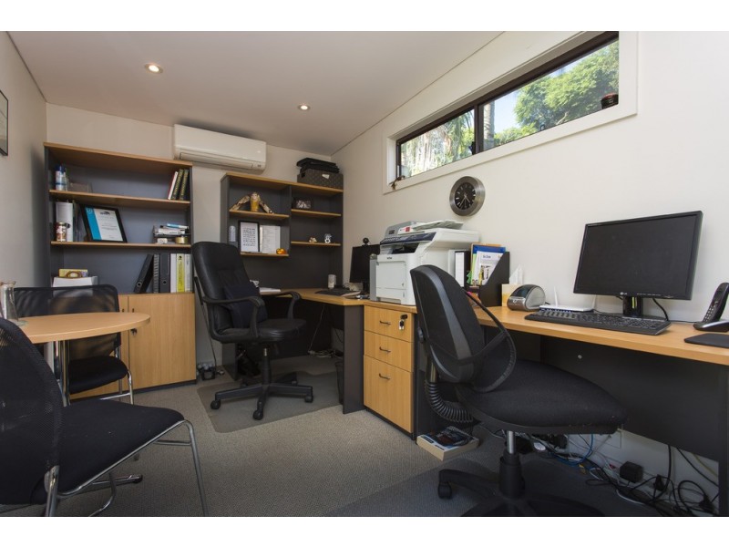 6 Langdale Avenue, Revesby NSW 2212