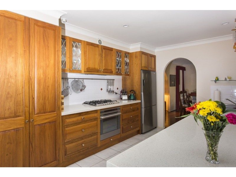 16 Claverdon Avenue, Picnic Point NSW 2213