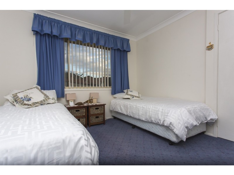 16 Claverdon Avenue, Picnic Point NSW 2213