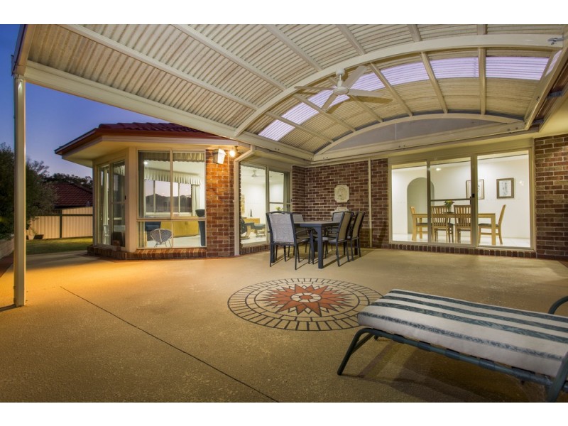 16 Claverdon Avenue, Picnic Point NSW 2213