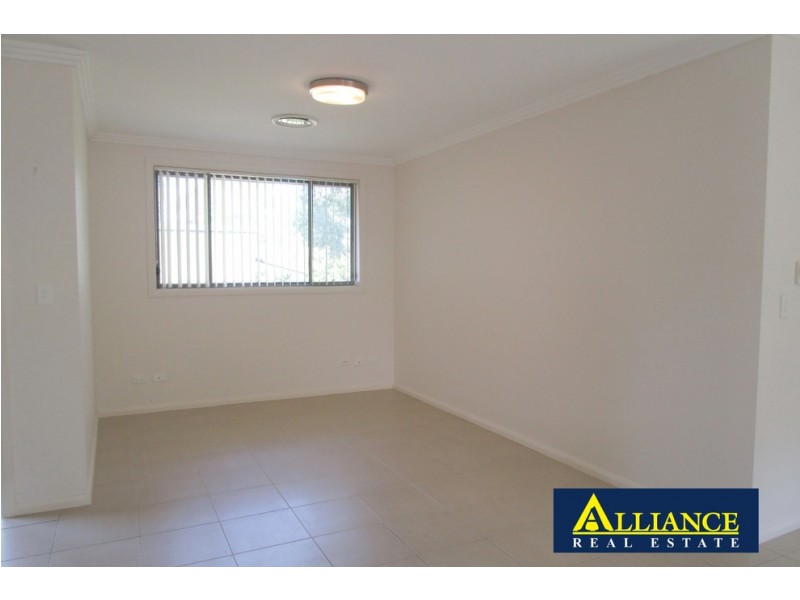 2/755 Henry Lawson Drive, Picnic Point NSW 2213