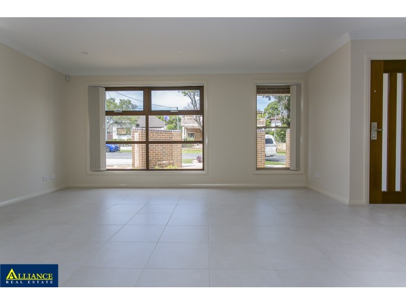 1/98 Sherwood Street, Revesby NSW 2212