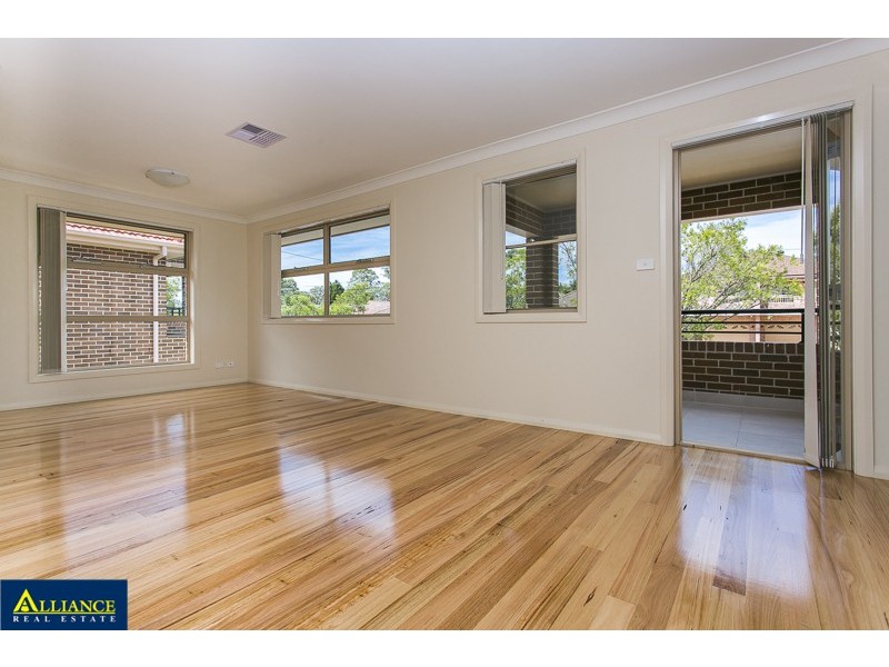 1/98 Sherwood Street, Revesby NSW 2212